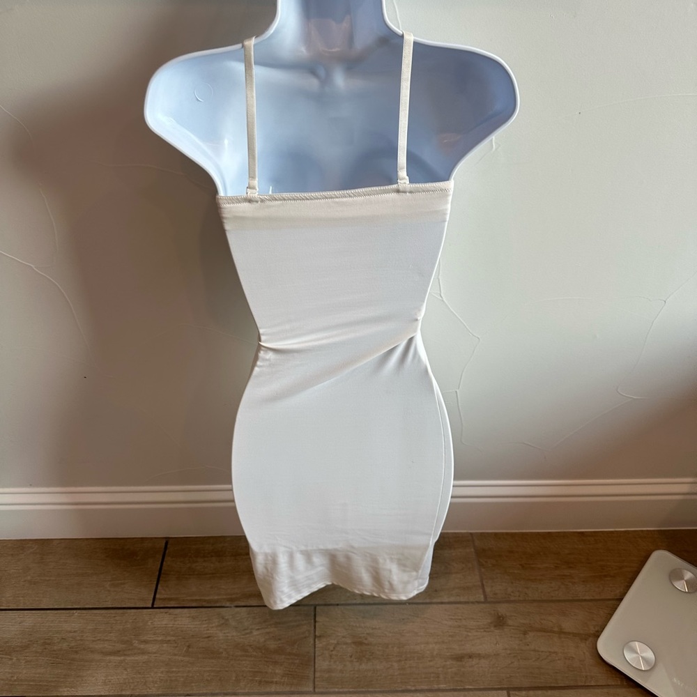 NWT Vassarette white Slip Dress - Small - Picture 6 of 6